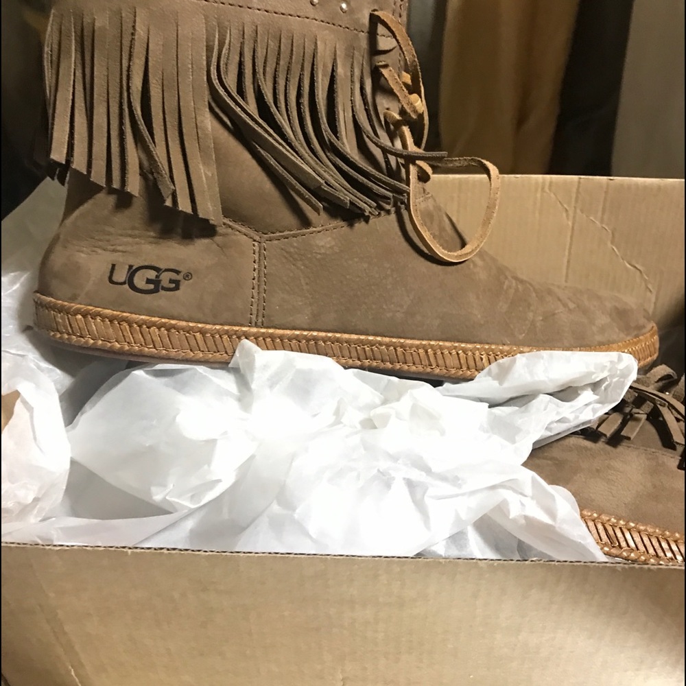 Ugg mocassins